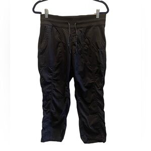 The North Face Capris, Black, Size M
